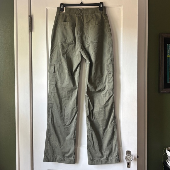 Abercrombie & Fitch relaxed green high rise cargo pants - Picture 2 of 6